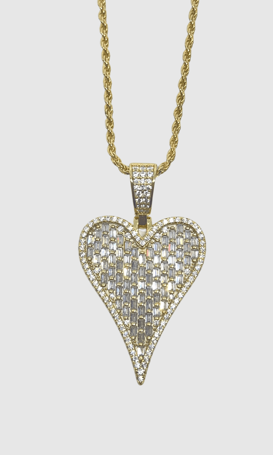 HEART FILLED NECKLACE - GOLD