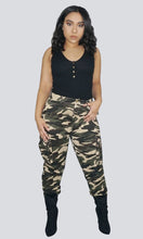 Load image into Gallery viewer, CARLY CARGO PANTS - GREEN CAMO
